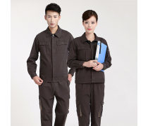 咸安區(qū)睿典服裝加工廠